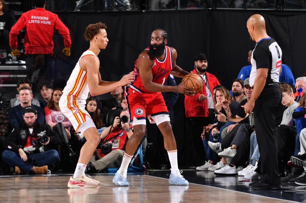 现代篮球的 现代篮球的