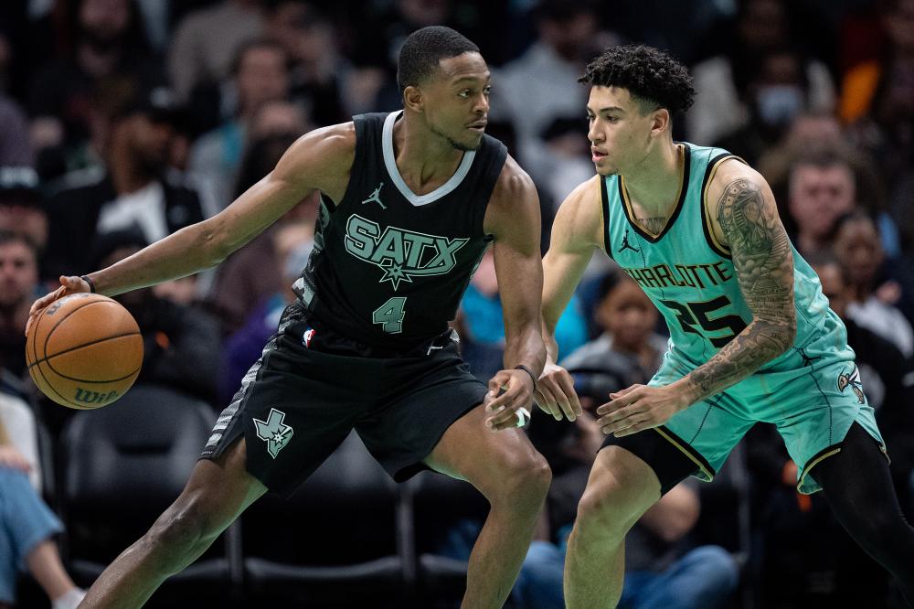 也影响着球 也影响着球