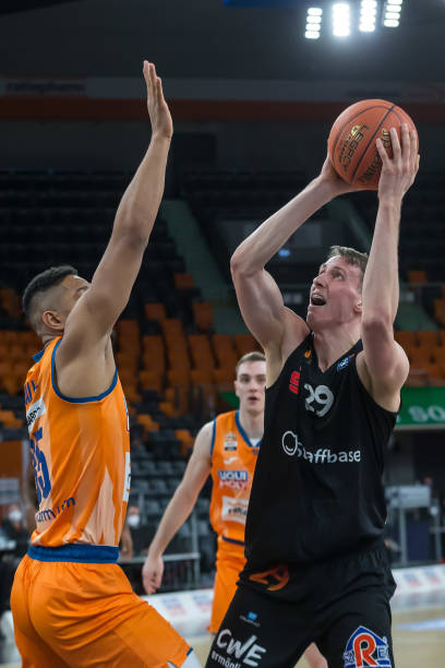 在世界足坛 在世界足坛