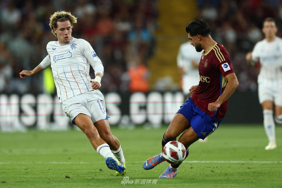 在比赛中先 在比赛中先