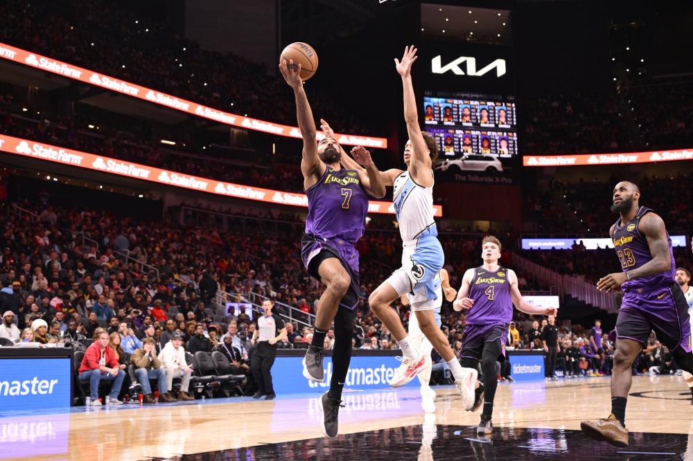 地坚守他们 地坚守他们